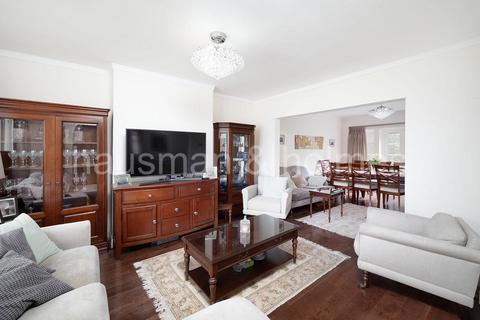 2 bedroom flat for sale, Lyttelton Road, N2