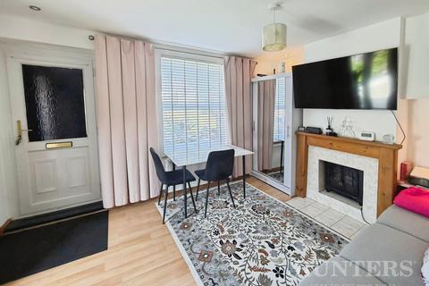 2 bedroom end of terrace house for sale, Sawtry Close, Carshalton