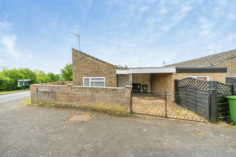 2 bedroom terraced bungalow for sale, Upper Coombe, Linslade, Leighton Buzzard