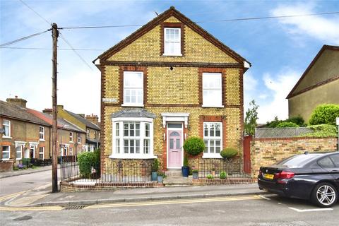 2 bedroom end of terrace house for sale, Randall Street, Maidstone, Kent, ME14