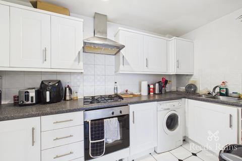2 bedroom apartment for sale, Montague Road, Greater Manchester M16