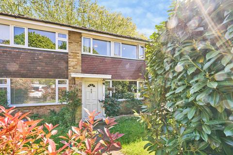 Hotham Close, West Molesey, KT8