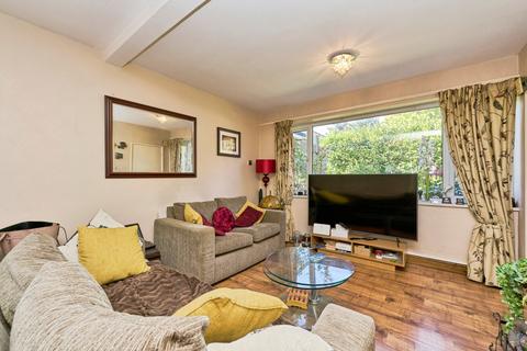 3 bedroom terraced house for sale, Hotham Close, West Molesey, KT8