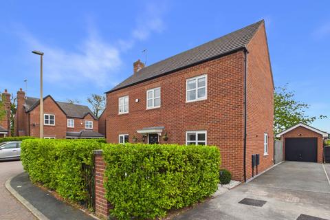 4 bedroom detached house for sale, Willow Hey, Saughall, CH1