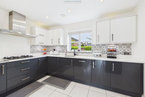 4 bedroom detached house for sale, Willow Hey, Saughall, CH1