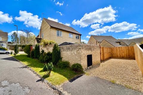 2 bedroom end of terrace house for sale, Longtree Close, Tetbury, Gloucestershire, GL8
