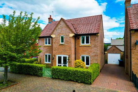 3 bedroom detached house for sale, Old Farm Close, Rugby, CV22