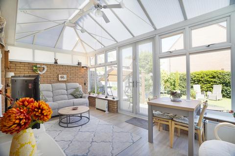 3 bedroom detached house for sale, Old Farm Close, Rugby, CV22