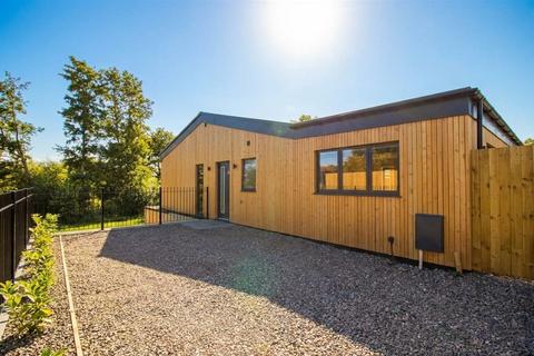 3 bedroom barn conversion for sale, Ivy House Lakes, Grittenham