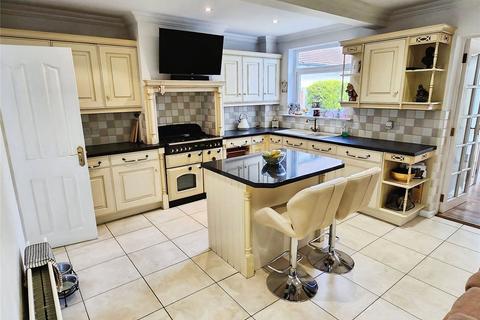 4 bedroom detached house for sale, Higham Lane, Warwickshire CV11