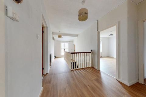 4 bedroom flat for sale, St. Marys Chare, Hexham, NE46 1NQ
