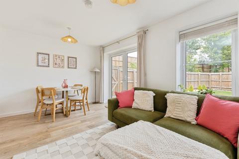 2 bedroom end of terrace house for sale, Carnation Close, Attleborough