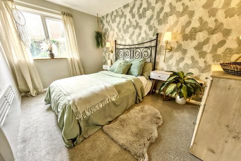 3 bedroom ground floor flat for sale, Halberton, Tiverton EX16