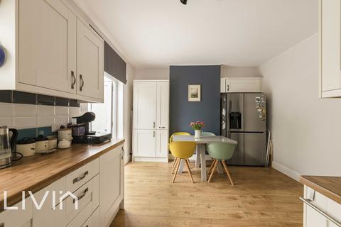 4 bedroom house for sale, London SW16