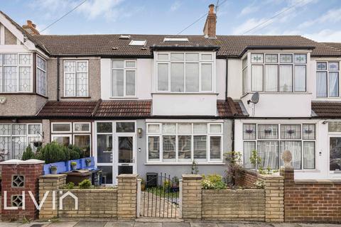 4 bedroom house for sale, London SW16