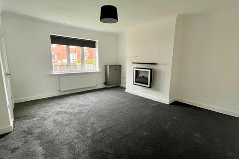 3 bedroom semi-detached house to rent, Crampton Avenue, Mansfield, NG18