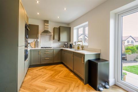 4 bedroom detached house for sale, Hunter Grove, Wallsend