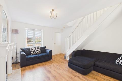 2 bedroom terraced house for sale, Charlestown Way, Hull, East Riding Of Yorkshire, Hu9 1pj