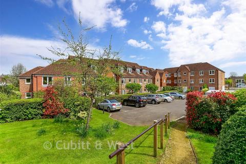 1 bedroom apartment for sale, London Road, Redhill, Surrey