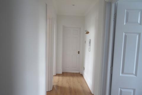 2 bedroom flat to rent, Beaufort Road, Kingston upon Thames, KT1 2TH