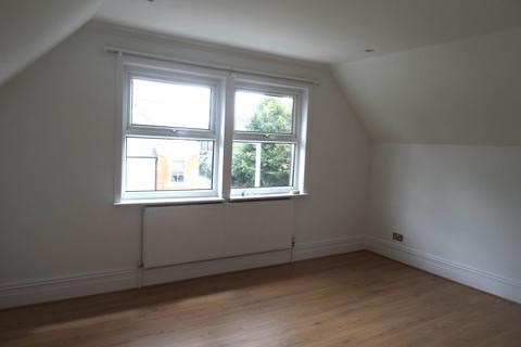 2 bedroom flat to rent, Beaufort Road, Kingston upon Thames, KT1 2TH