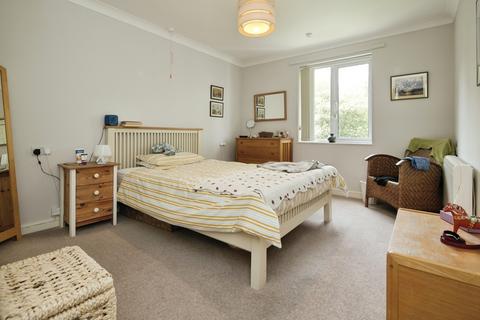 2 bedroom flat for sale, Nizells Avenue, Hove, East Sussex, BN3