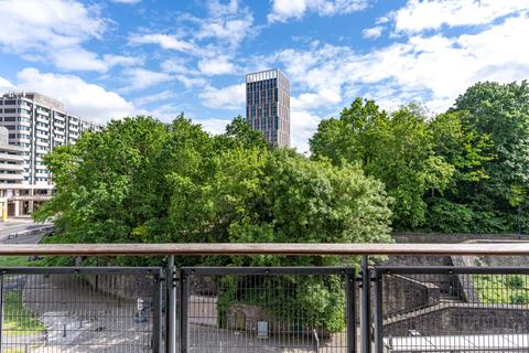 2 bedroom flat for sale, Horizon, Bristol BS1