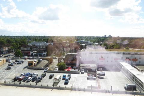 2 bedroom flat to rent, Clarendon Road, Wallington, SM6 8RW