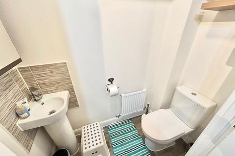 4 bedroom semi-detached house to rent, Fen Street, Milton Keynes, MK10