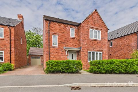3 bedroom detached house for sale, Turnpike Way, Ashbourne