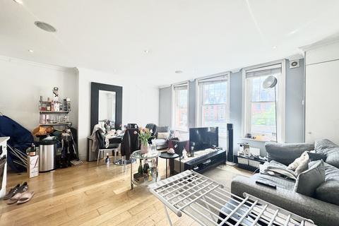 2 bedroom house share to rent, Balham High Road, London SW17