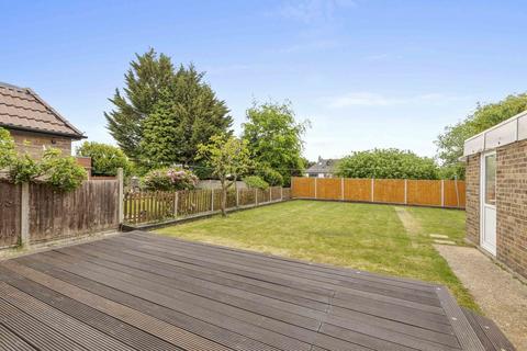 3 bedroom chalet for sale, Chessfield Park, Little Chalfont