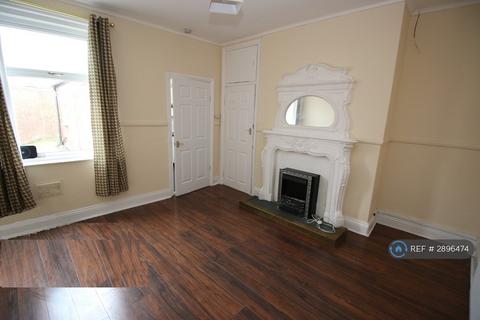 3 bedroom end of terrace house to rent, Brady Street, Sunderland, SR4