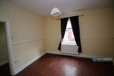 3 bedroom end of terrace house to rent – pohled 5