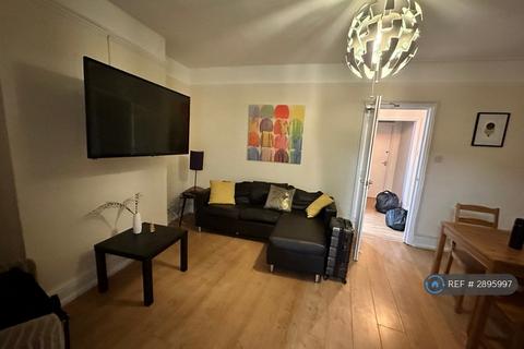 3 bedroom flat to rent, Milton Road, Southampton, SO15