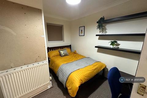3 bedroom flat to rent, Milton Road, Southampton, SO15