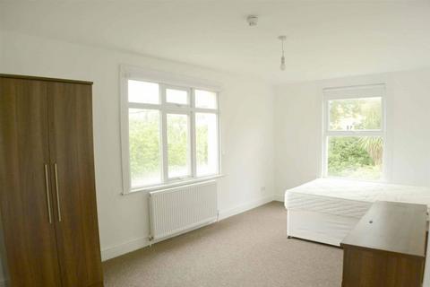 6 bedroom house to rent, Reservoir Road, London SE4