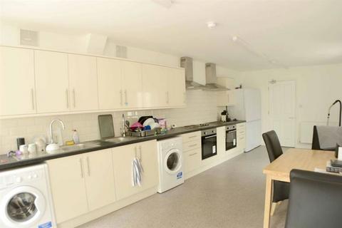 6 bedroom house to rent, Reservoir Road, London SE4