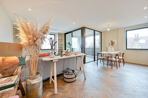 undefined, Exeter House, Ealing W5