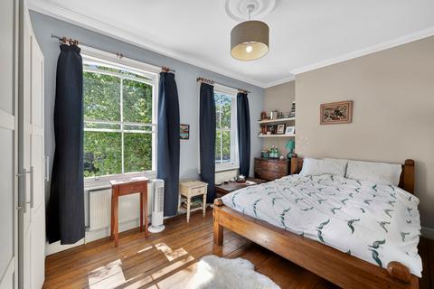 3 bedroom terraced house for sale, Queen Margarets Grove, Islington, London, N1
