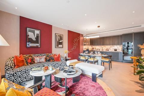 undefined, London Dock, Wapping E1W