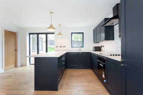 4 bedroom semi-detached house for sale, Halls Road, Biddulph