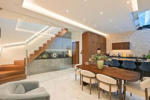 3 bedroom terraced house for sale, Lexham Mews, Kensington, W8