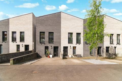 Whitelaw Street, Maryhill Locks, Glasgow, G20
