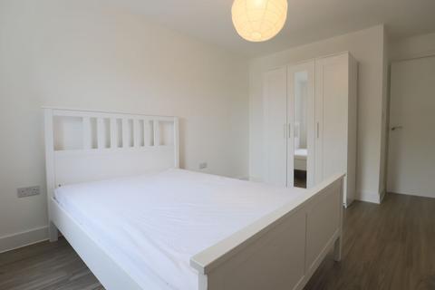 2 bedroom flat to rent, Phoenix Court, Exeter