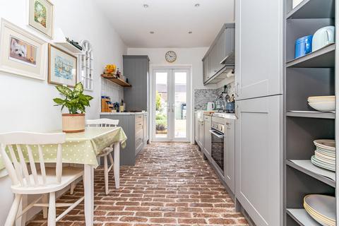 2 bedroom terraced house for sale, Velder Avenue, Southsea