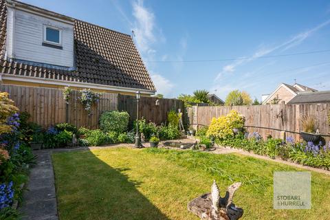 4 bedroom semi-detached house for sale, Millside, Norwich NR12