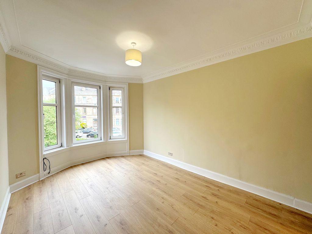 Apartment in Glasgow, Shawlands - View 2