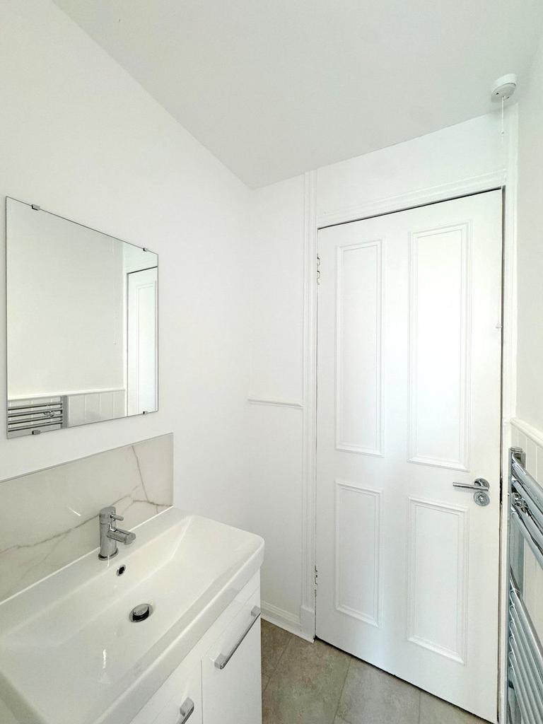 Apartment in Glasgow, Shawlands - More