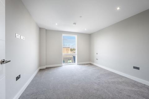 1 bedroom flat for sale, Junction Court, Watford WD17